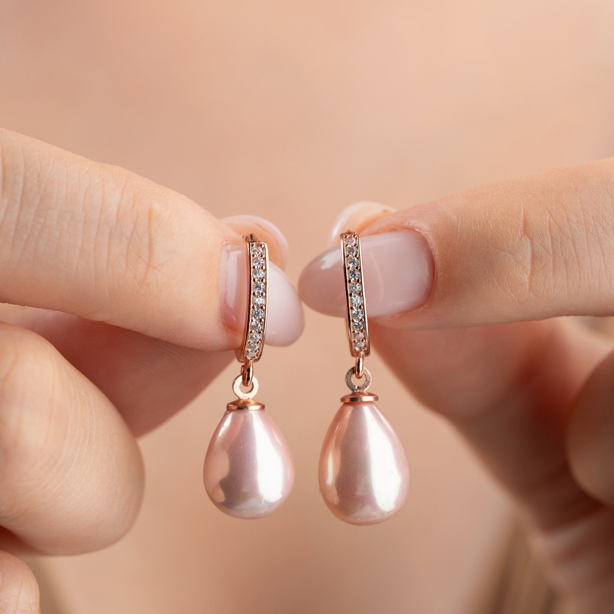 CREOLEN MIT ROSA PERLEN-TROPFEN OHRRINGE | 925 SILBER