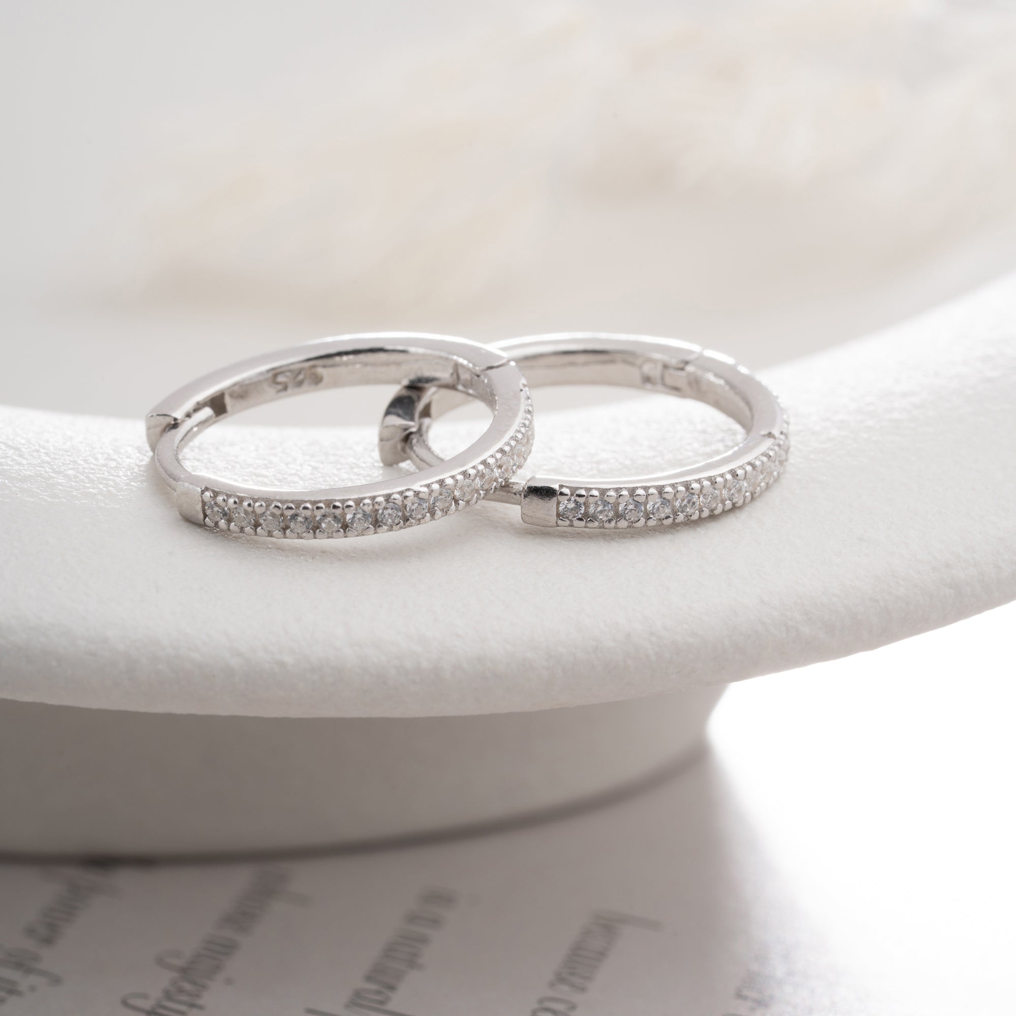ARIANA ZIRKONIA OHRRINGE | 925 SILBER