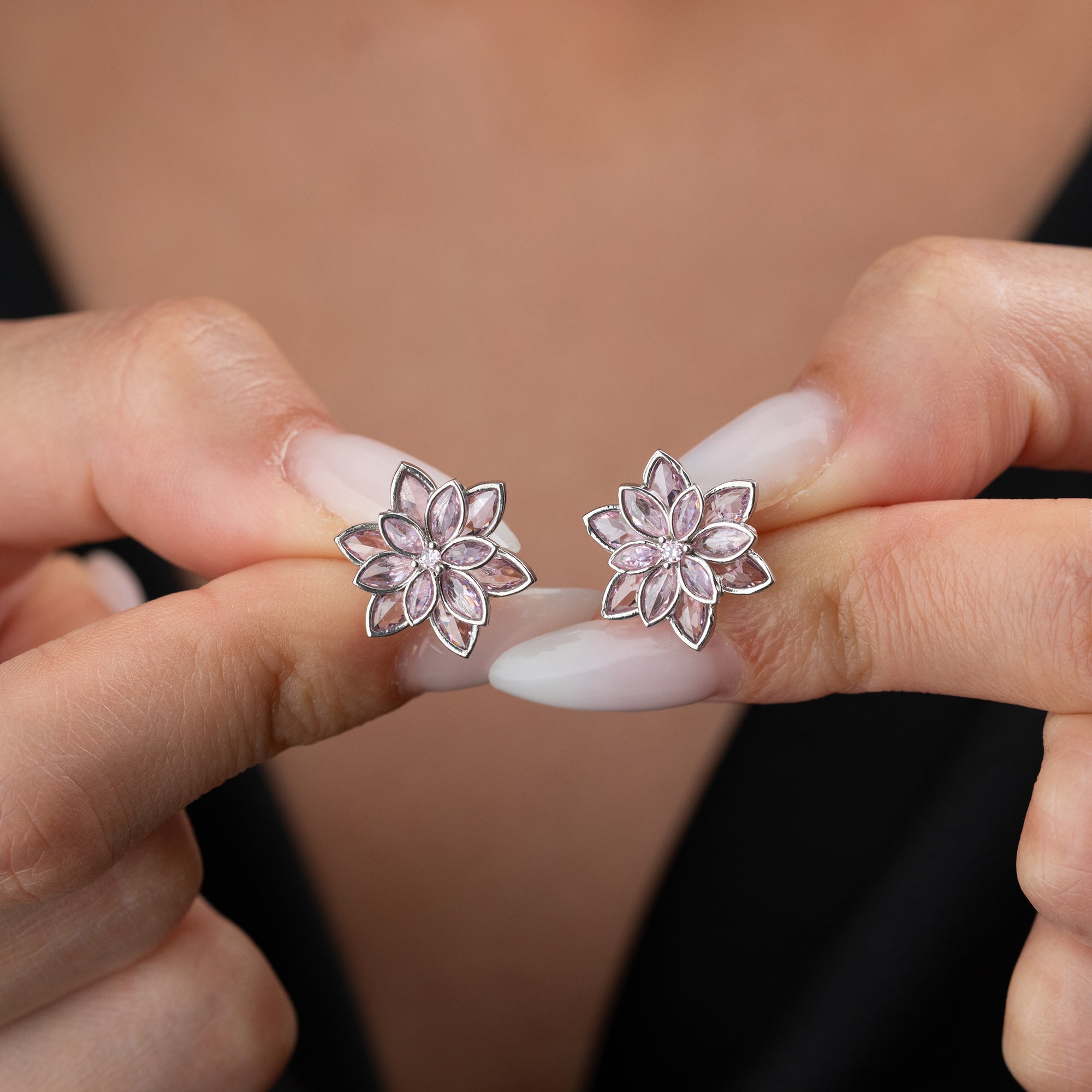 LILA LOTUSBLUME OHRRINGE | 925 SILBER
