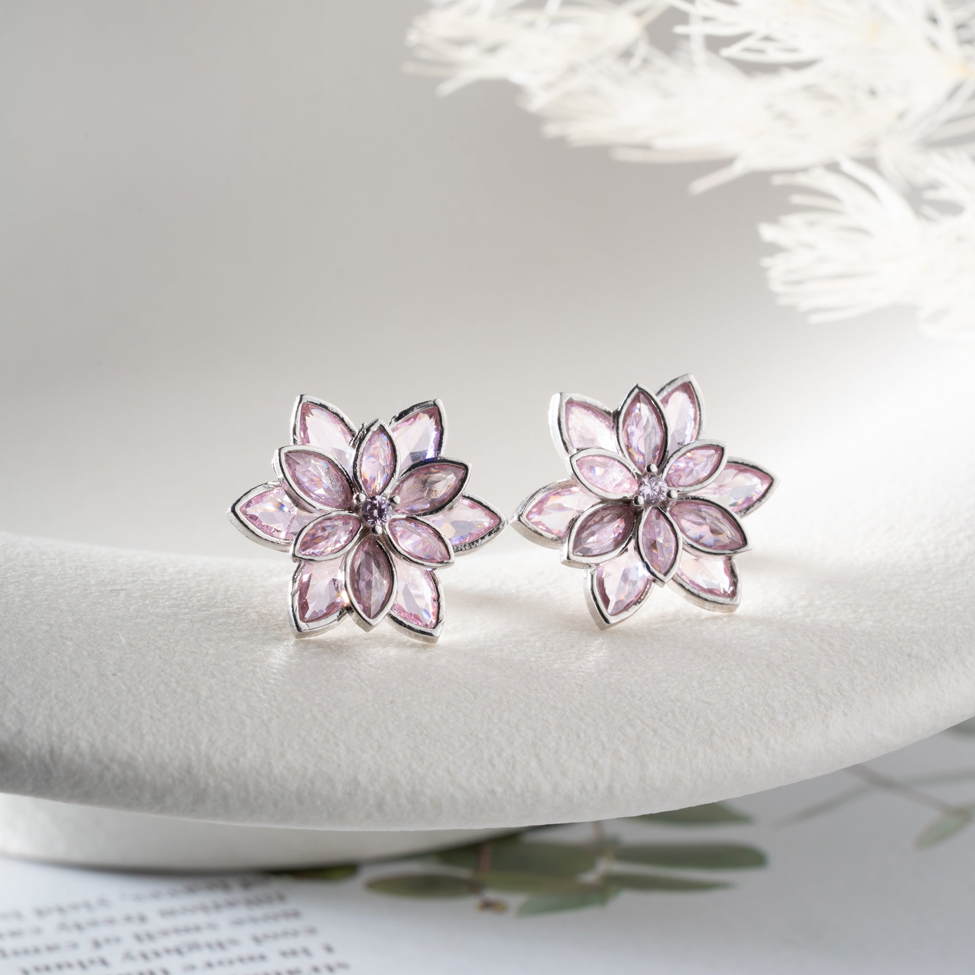 LILA LOTUSBLUME OHRRINGE | 925 SILBER