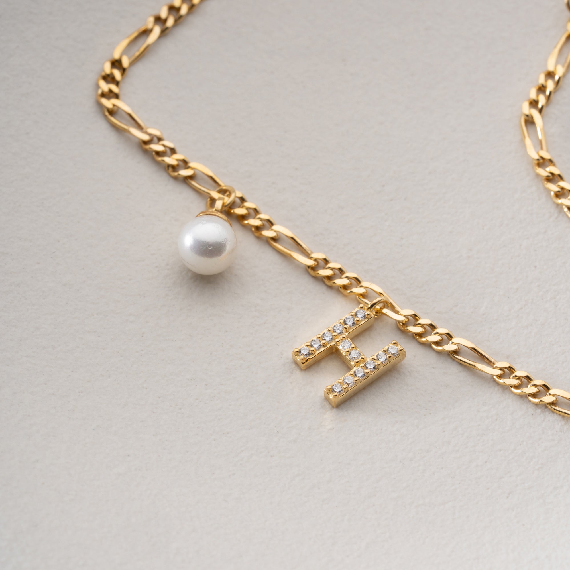 PEARL LETTER BRACELET | 925 SILVER