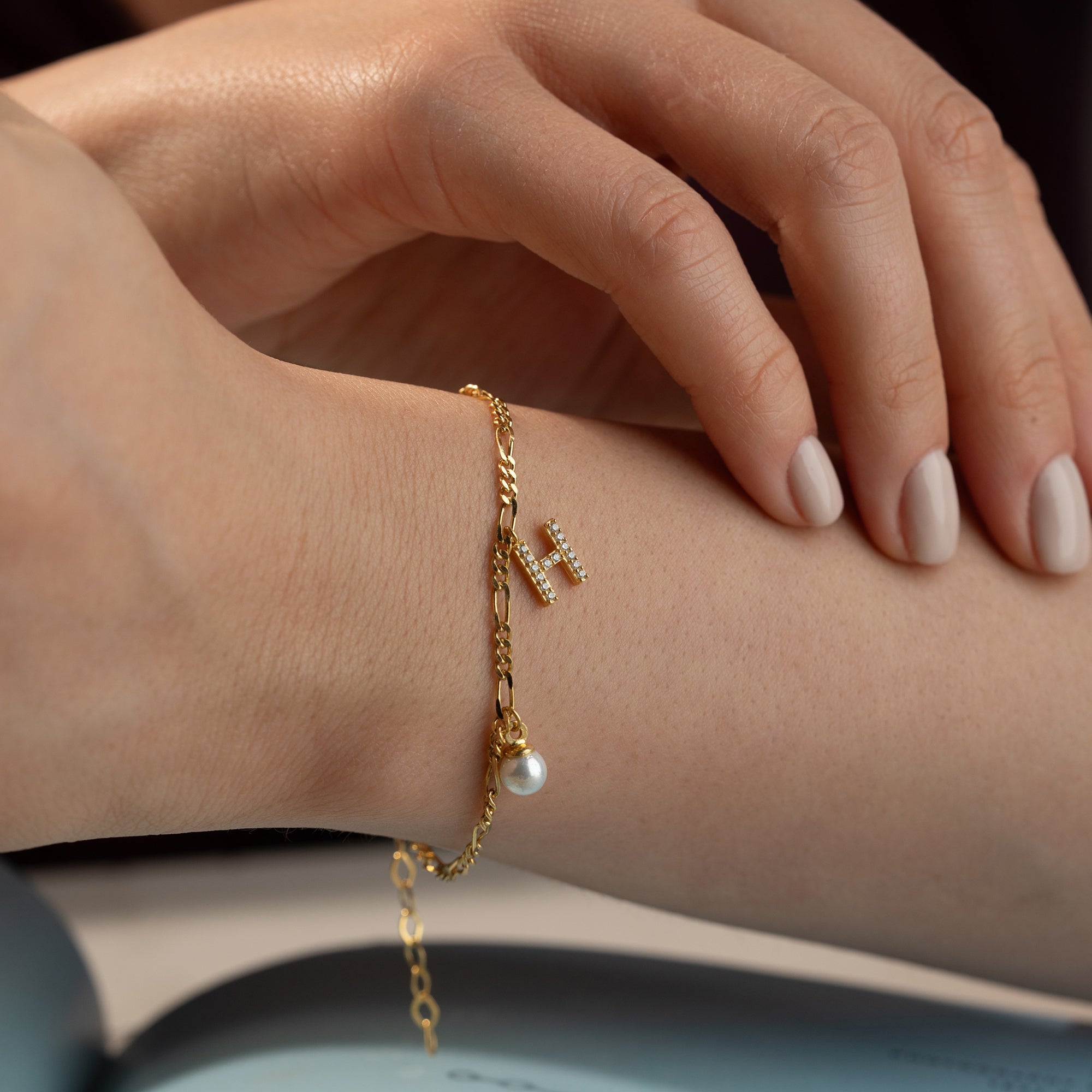 PEARL LETTER BRACELET | 925 SILVER