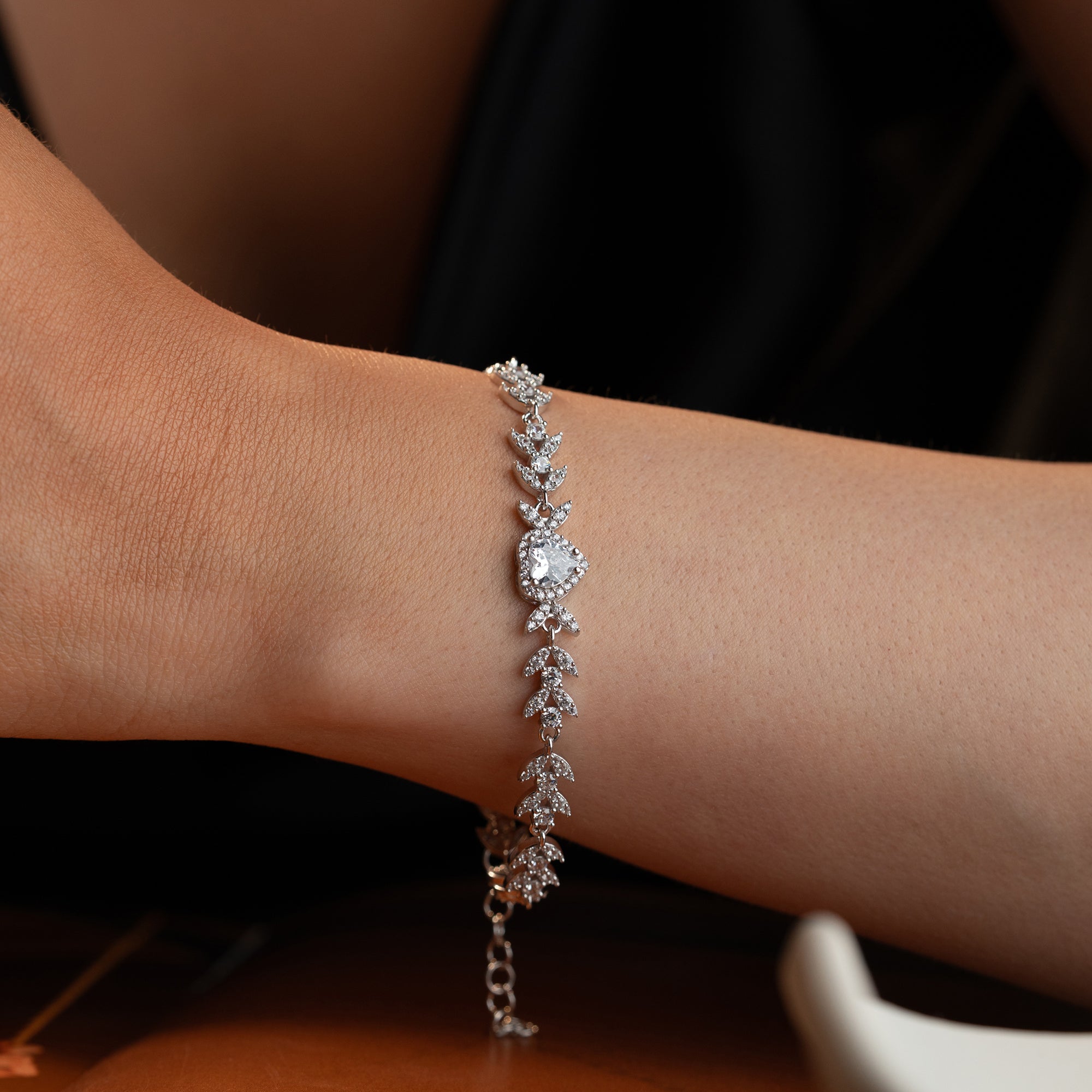 HERZ MIT BLUMENMOTIV ARMREIFE | 925 SILBER