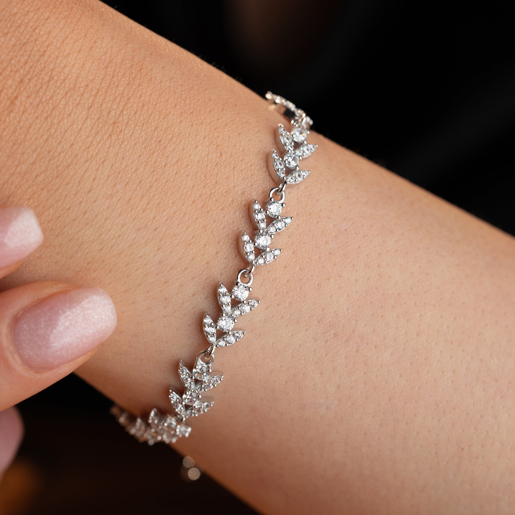 MIT BLUMENMOTIV ARMREIFE | 925 SILBER