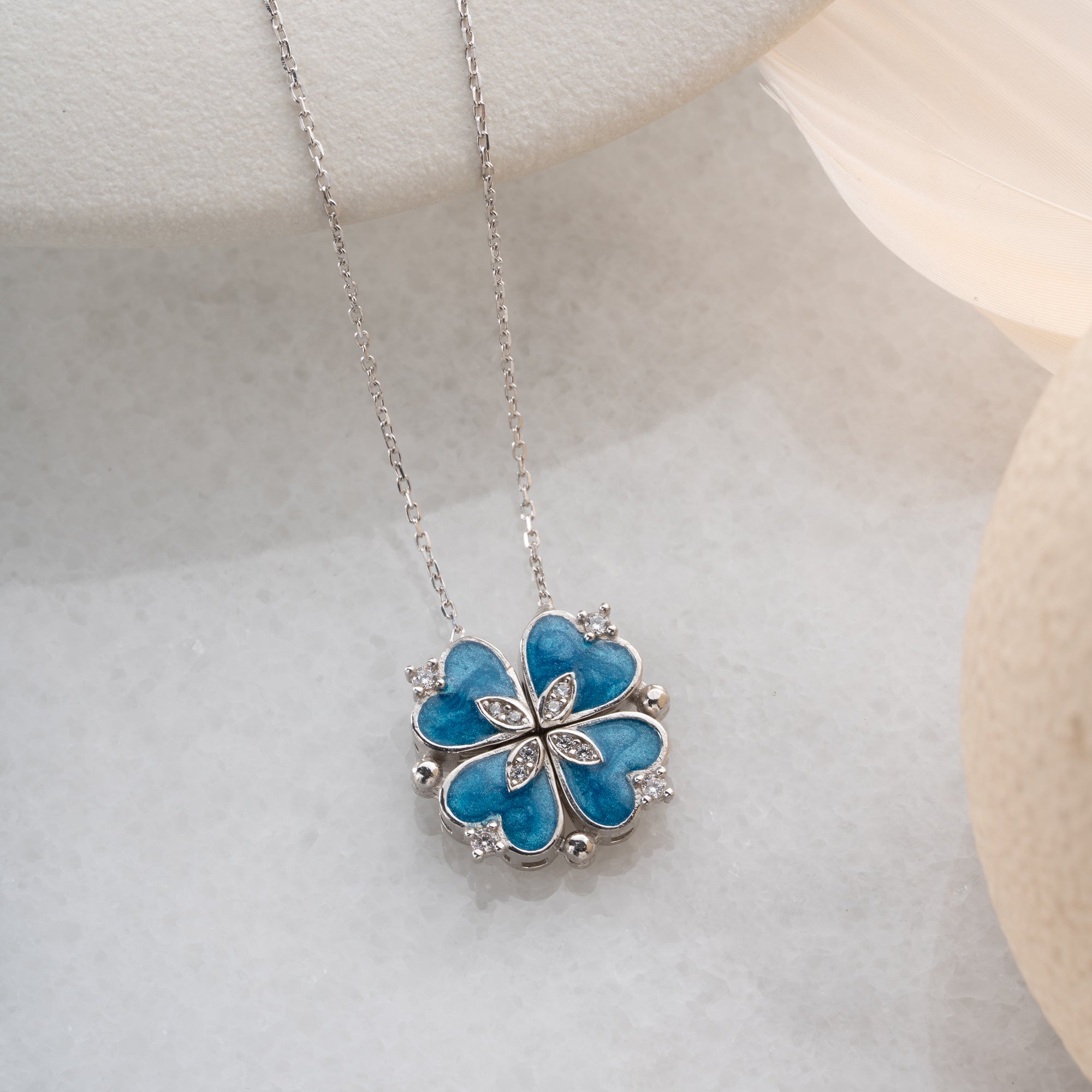 MAGNETISCHE BLUME HALSKETTE | 925 SILBER