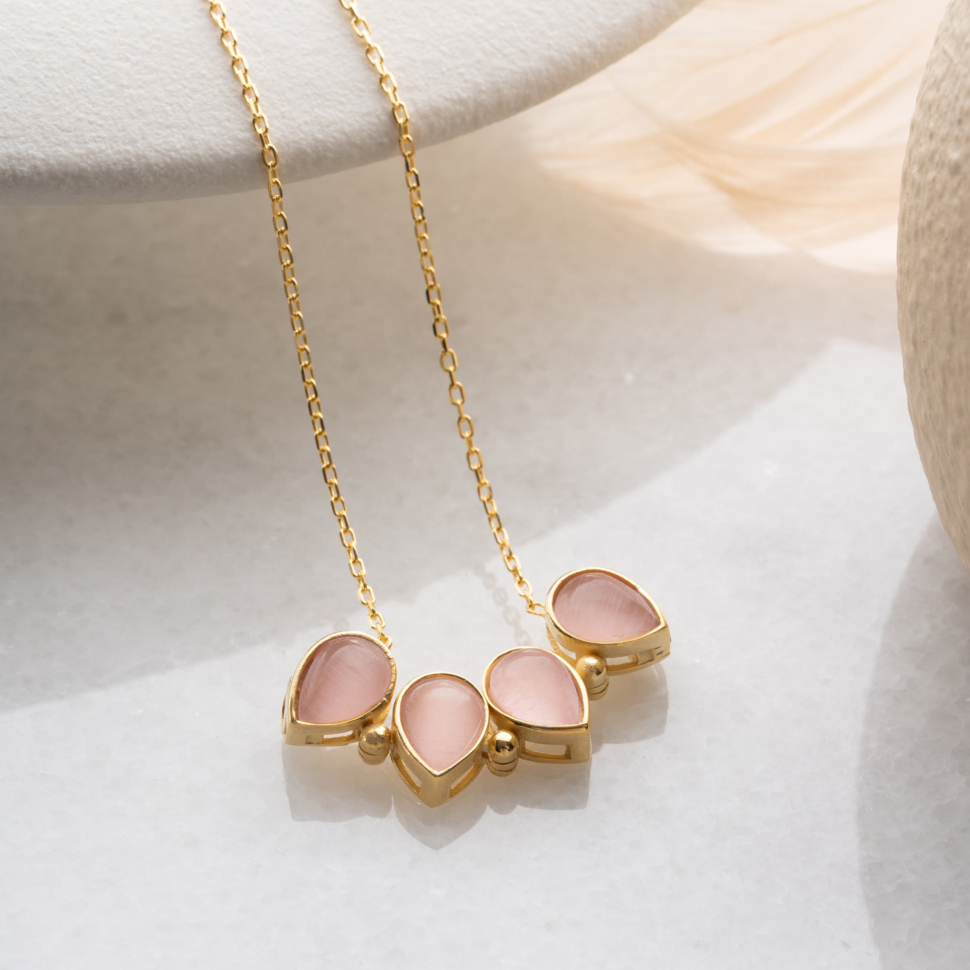 AUFKLAPPBARE HALSKETTE MIT ROSA BLÜTENBLÄTTERN HALSKETTE | 925 SILBER
