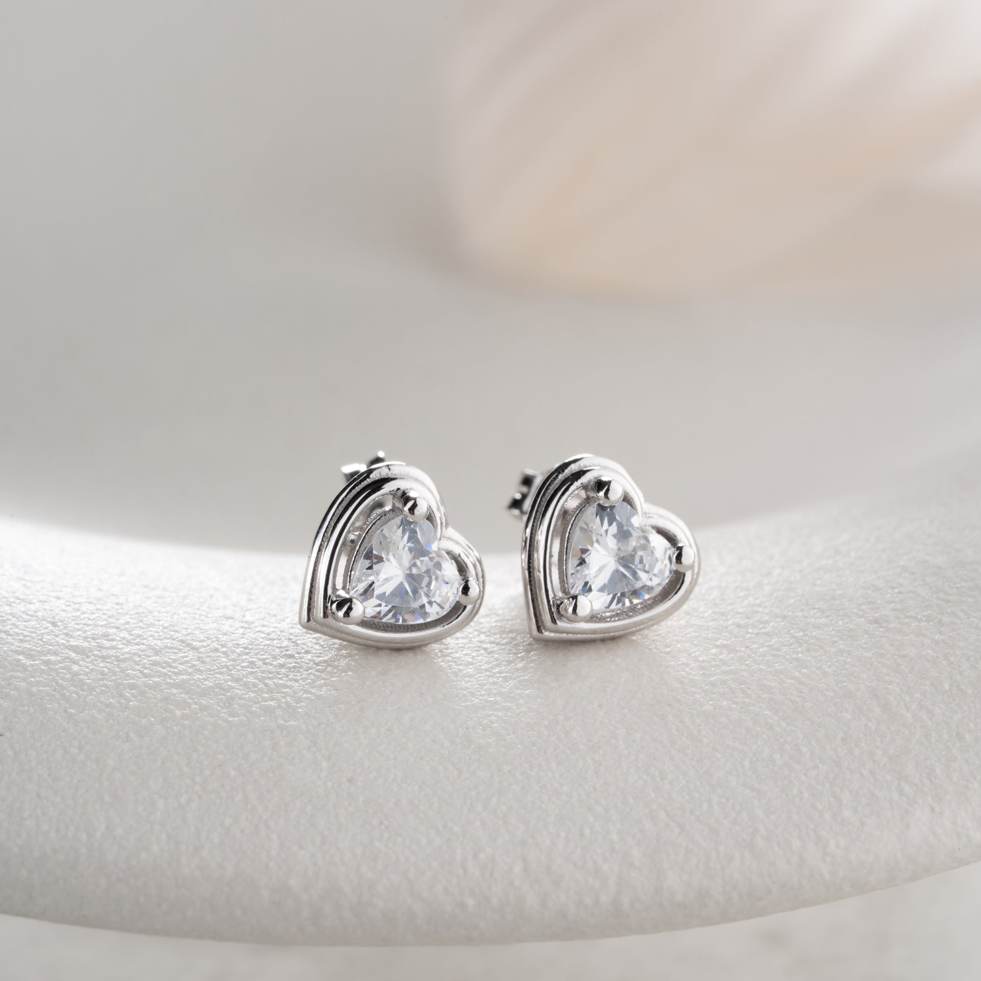 MINIMALISTISCHES SILBERHERZ OHRRINGE | 925 SILBER