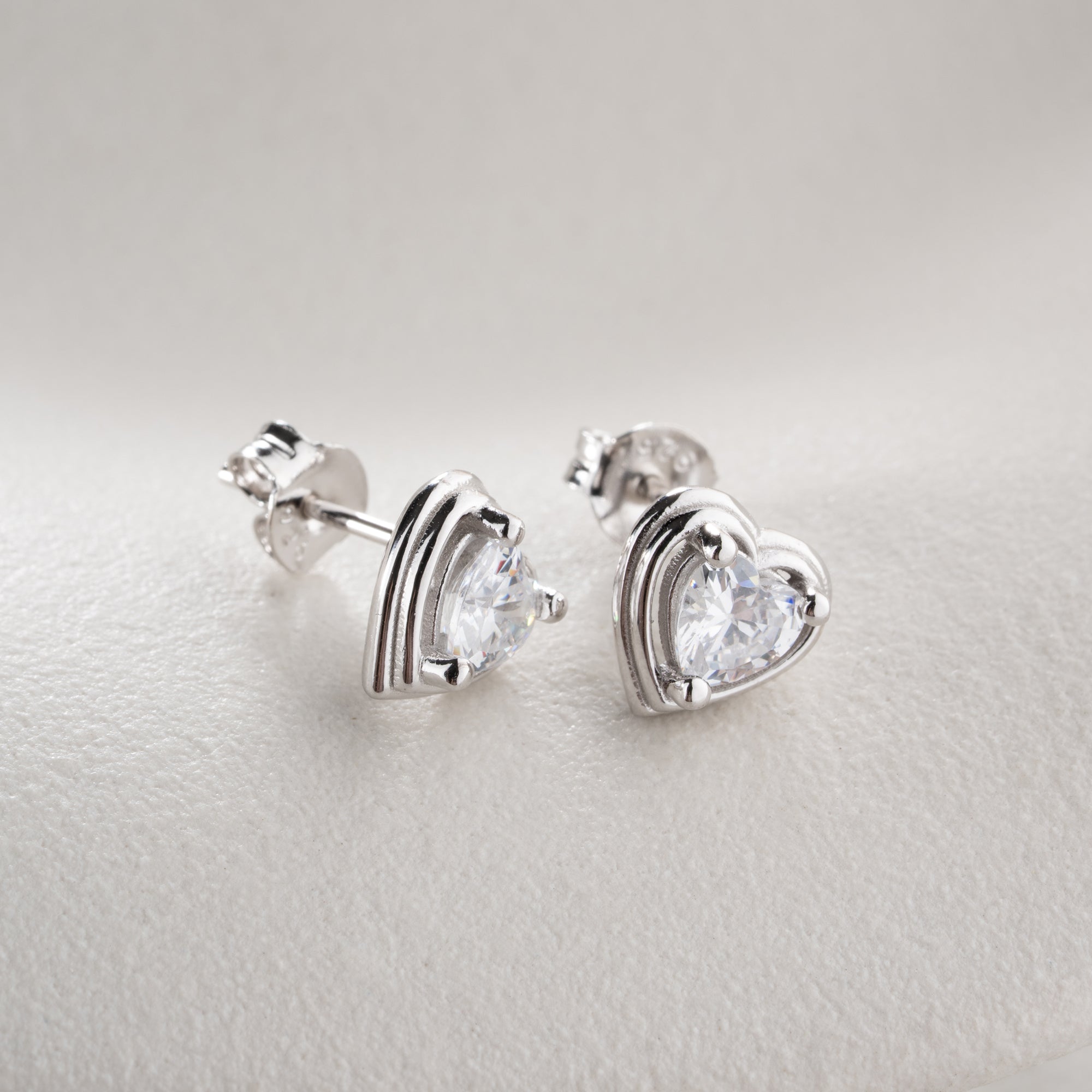 MINIMALISTISCHES SILBERHERZ OHRRINGE | 925 SILBER
