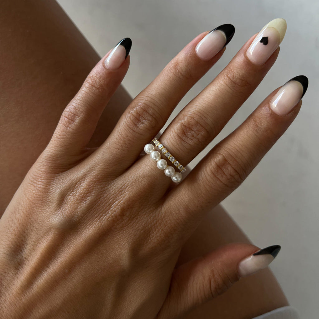 Pointed Pearl Zirconia Ring (7151759917101)